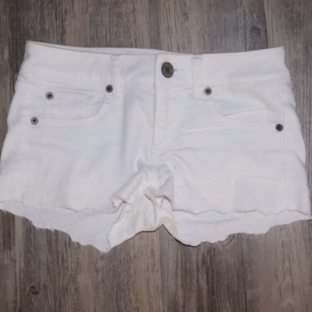 American Eagle White Embroidered Shorts